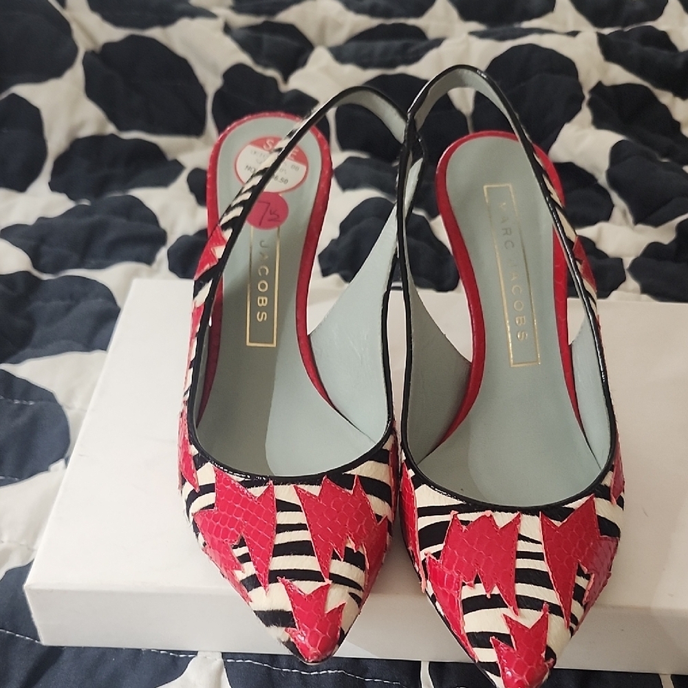 Marc Jacobs Red and Black Kitten Heels